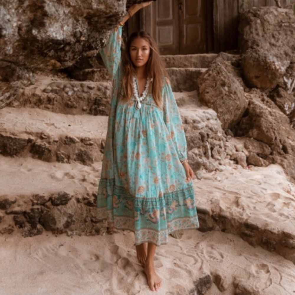 SOLD OUT📌 Spell & The Gypsy Seashell Midi Dress